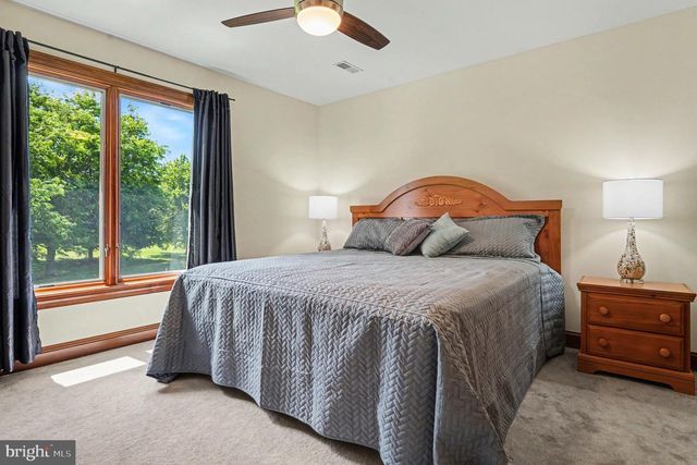 155 COUNTRY CLUB DR, Lansdale, PA 19446