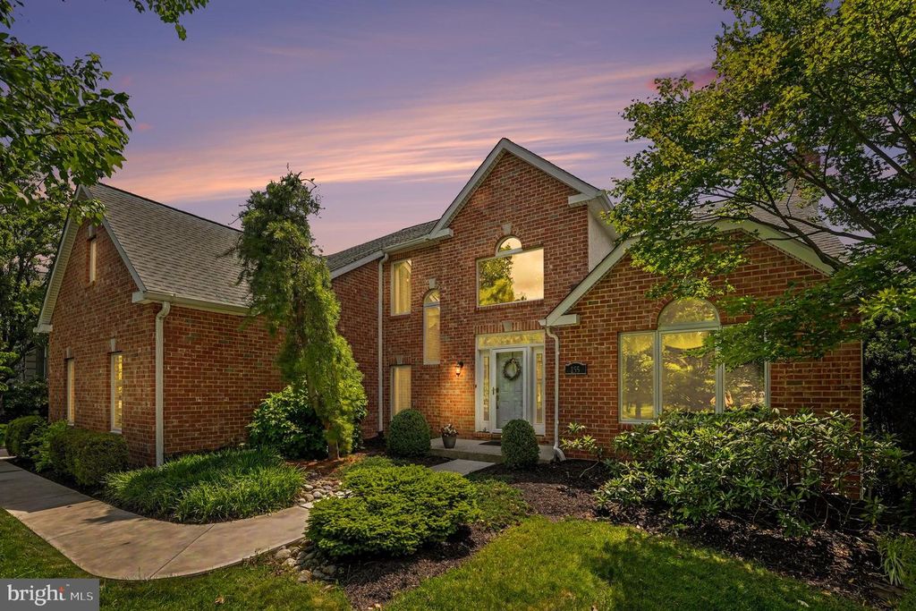 155 COUNTRY CLUB DR, Lansdale, PA 19446