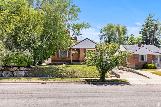 1571 E LAKE ST, Ogden, UT 84401