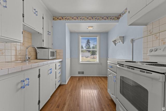 1571 E LAKE ST, Ogden, UT 84401