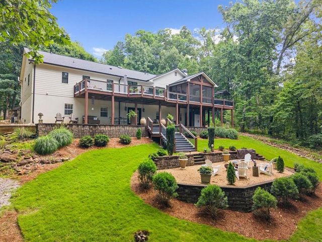 9040 Walnut Cove Court, Gainesville, GA 30506
