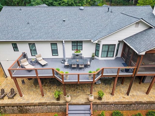 9040 Walnut Cove Court, Gainesville, GA 30506
