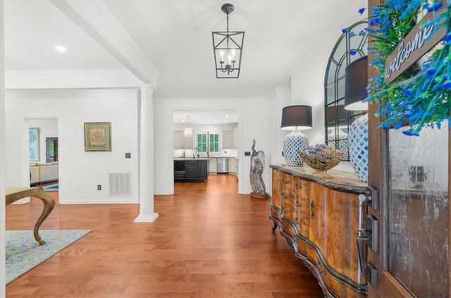 9040 Walnut Cove Court, Gainesville, GA 30506