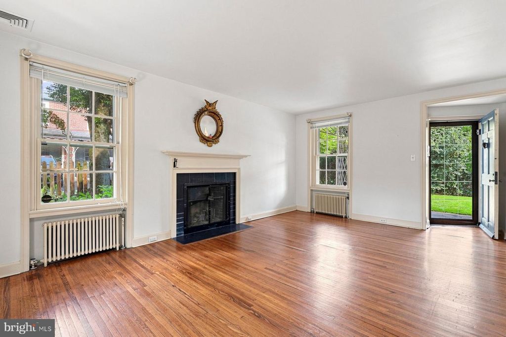 2 TOHOPEKA LN, PHILADELPHIA, PA 19118 — photo 4