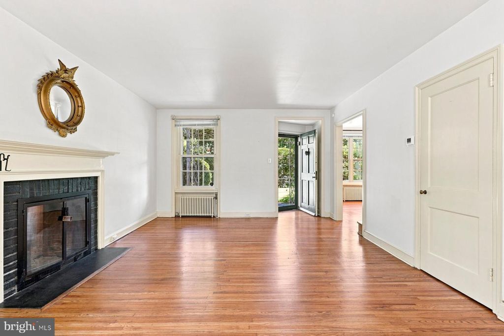 2 TOHOPEKA LN, PHILADELPHIA, PA 19118 — photo 5