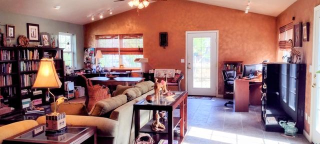 1775 Wards Creek Road, Rogue River, OR 97537