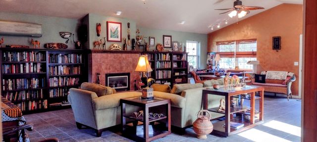 1775 Wards Creek Road, Rogue River, OR 97537