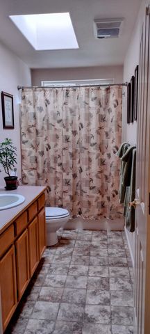 1775 Wards Creek Road, Rogue River, OR 97537