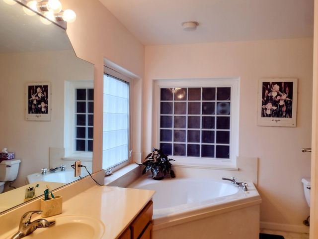 1775 Wards Creek Road, Rogue River, OR 97537