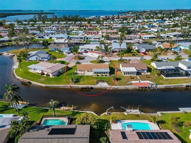 5011 MANGROVE POINT ROAD, Bradenton, FL 34210