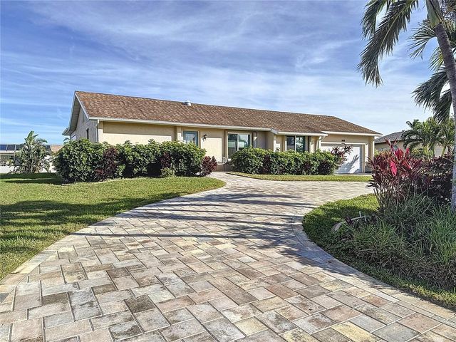 5011 MANGROVE POINT ROAD, Bradenton, FL 34210