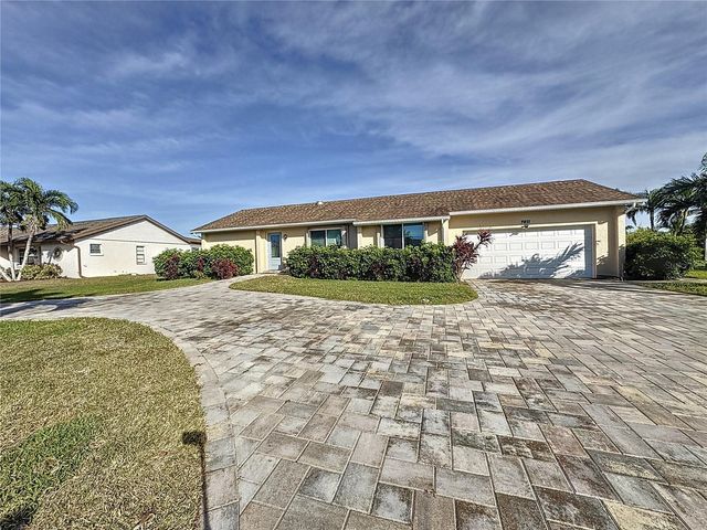 5011 MANGROVE POINT ROAD, Bradenton, FL 34210