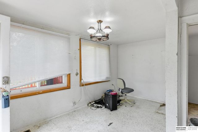 5248 S 49th Avenue, Omaha, NE 68117
