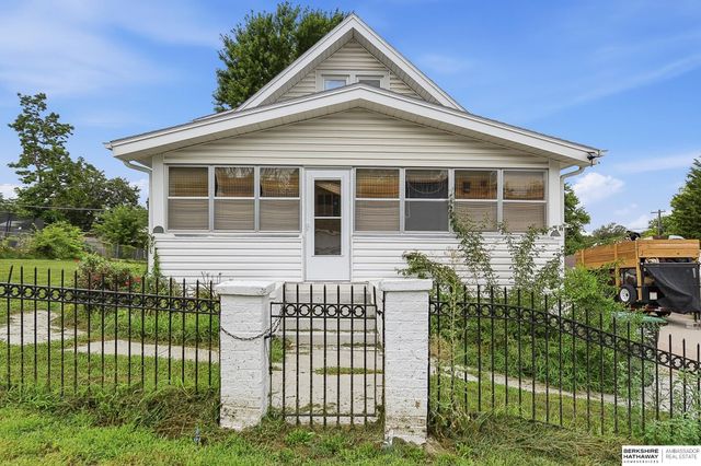 5248 S 49th Avenue, Omaha, NE 68117