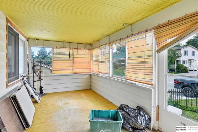 5248 S 49th Avenue, Omaha, NE 68117