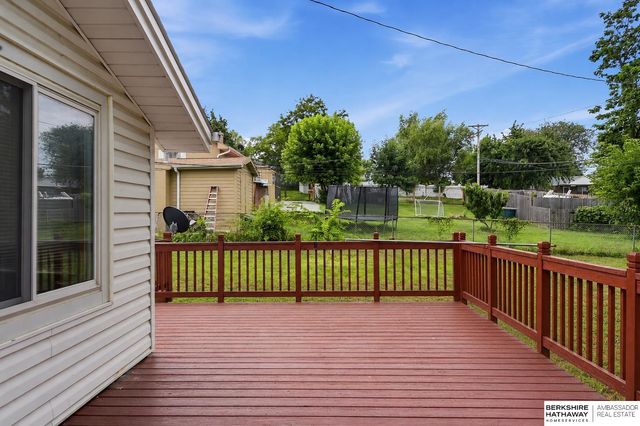 5248 S 49th Avenue, Omaha, NE 68117