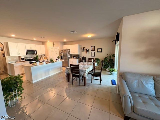 1129 NW 20th AVE, Cape Coral, FL 33993