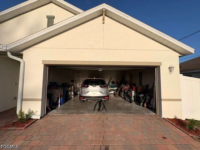 1129 NW 20th AVE, Cape Coral, FL 33993