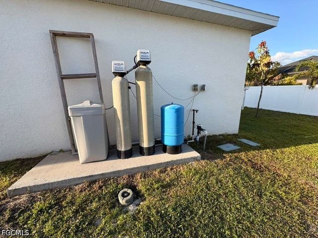 1129 NW 20th AVE, Cape Coral, FL 33993