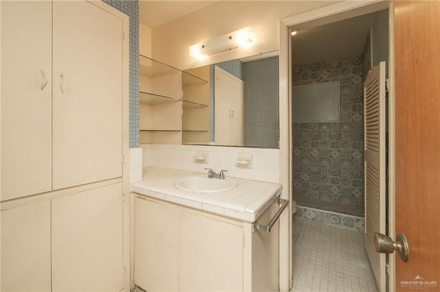 719 Walnut Avenue, Mcallen, TX 78501
