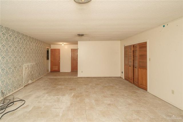 719 Walnut Avenue, Mcallen, TX 78501