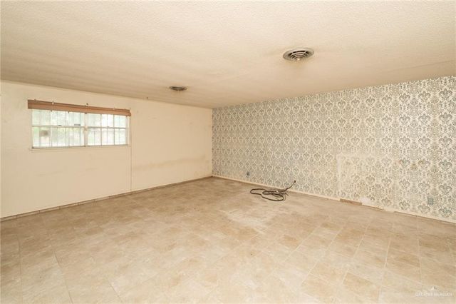 719 Walnut Avenue, Mcallen, TX 78501