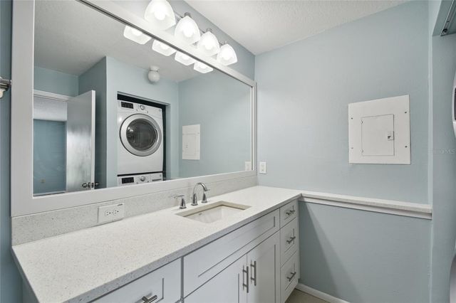 9481 HIGHLAND OAK DRIVE 1615, Tampa, FL 33647