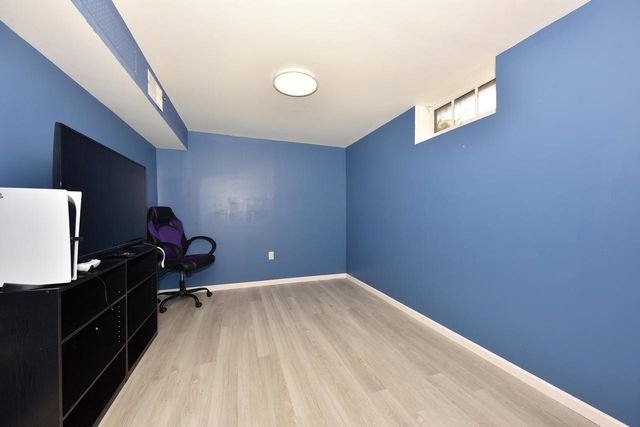 7800 W Palmetto AVENUE, Milwaukee, WI 53218