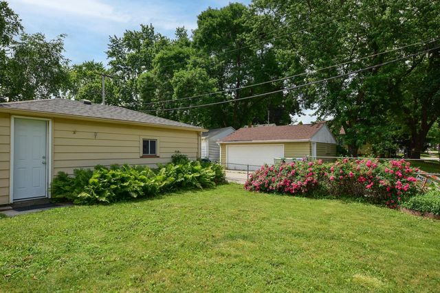 7800 W Palmetto AVENUE, Milwaukee, WI 53218