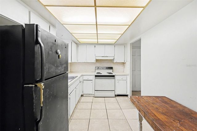 5051 75TH AVENUE N 4, Pinellas Park, FL 33781