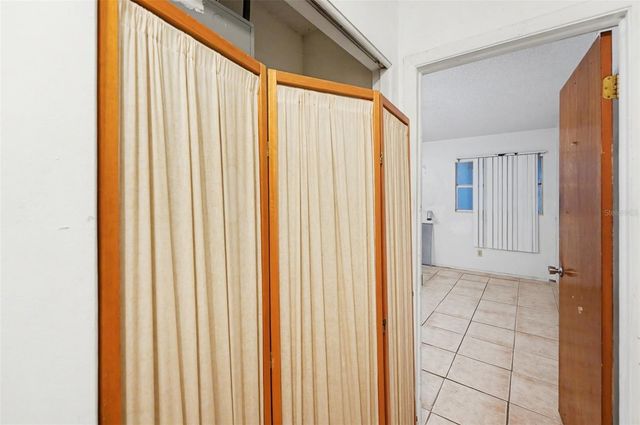 5051 75TH AVENUE N 4, Pinellas Park, FL 33781