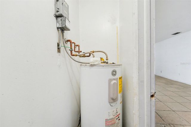 5051 75TH AVENUE N 4, Pinellas Park, FL 33781