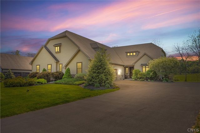 120 Buchmans Close Circle, Manlius, NY 13066