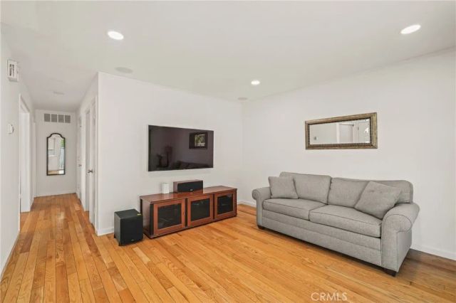 1045 S Arnold, Half Moon Bay, CA 94019