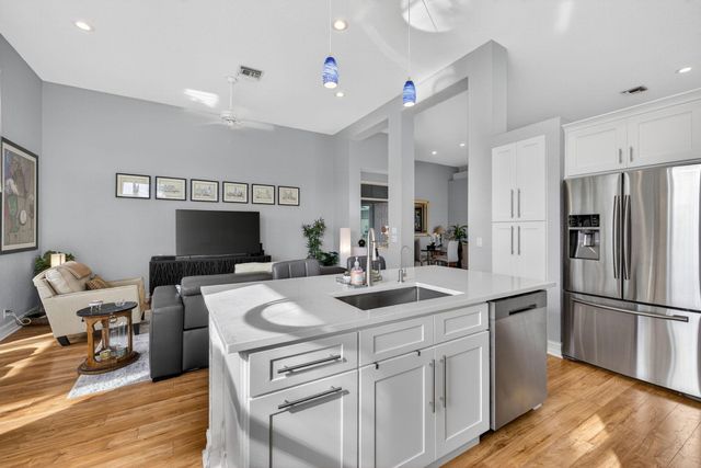 7669 Rockford Road, Boynton Beach, FL 33472