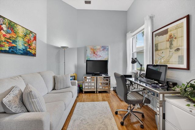 7669 Rockford Road, Boynton Beach, FL 33472