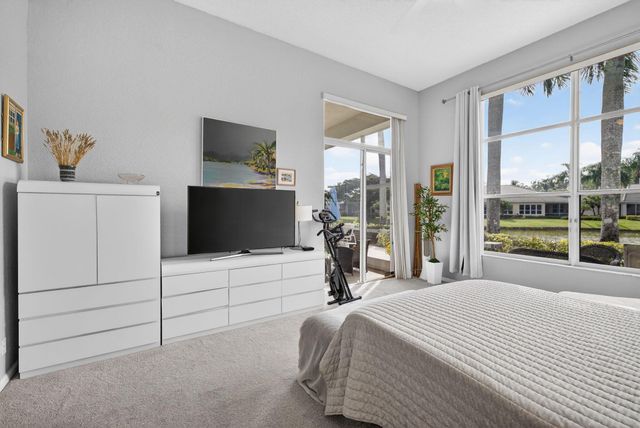 7669 Rockford Road, Boynton Beach, FL 33472