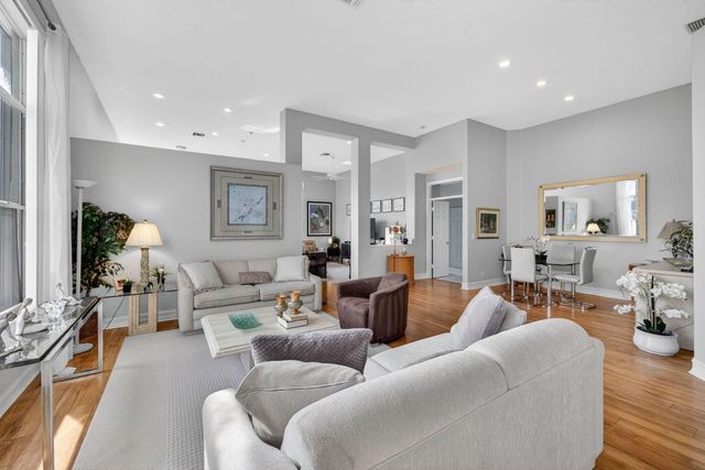 7669 Rockford Road, Boynton Beach, FL 33472