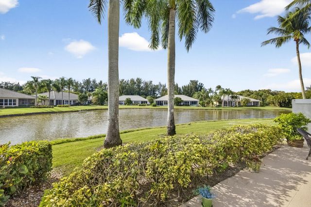7669 Rockford Road, Boynton Beach, FL 33472