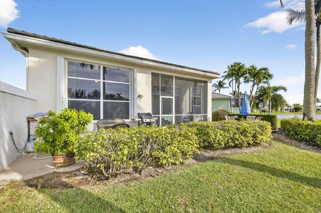 7669 Rockford Road, Boynton Beach, FL 33472