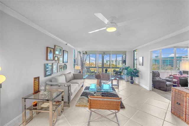 4015 W Palm Aire Drive 703, Pompano Beach, FL 33069