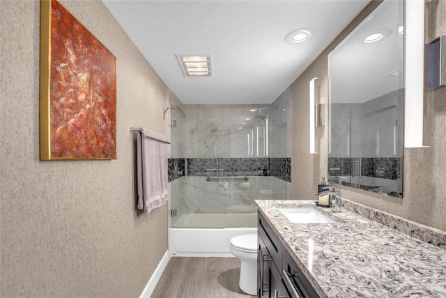 4015 W Palm Aire Drive 703, Pompano Beach, FL 33069