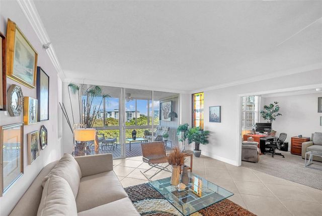 4015 W Palm Aire Drive 703, Pompano Beach, FL 33069