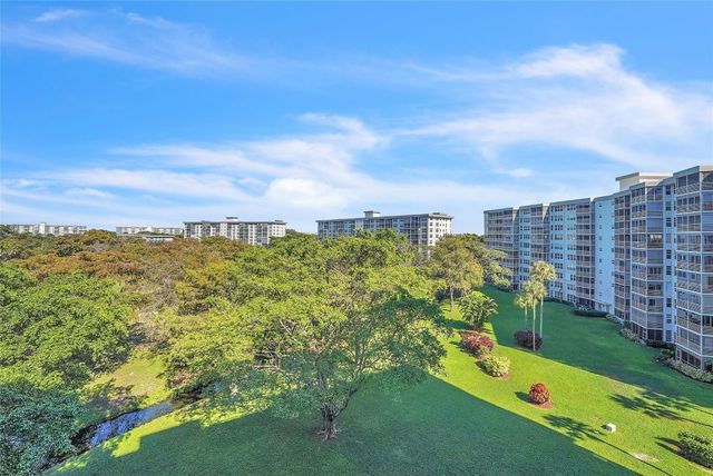 4015 W Palm Aire Drive 703, Pompano Beach, FL 33069