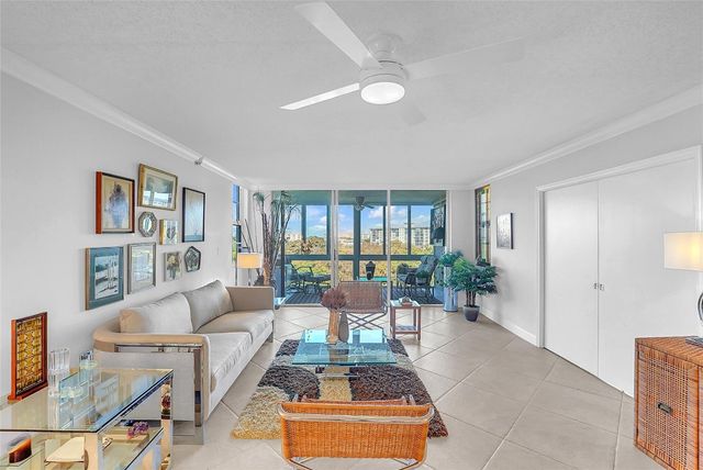 4015 W Palm Aire Drive 703, Pompano Beach, FL 33069