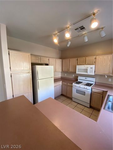 6804 INDIAN CHIEF Drive 202, Las Vegas, NV 89130