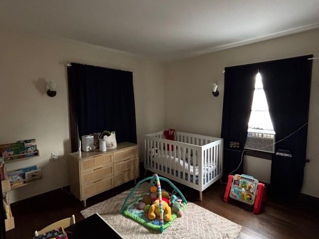 25 Keller Avenue S, Waukegan, IL 60085