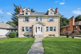 25 Keller Avenue S, Waukegan, IL 60085