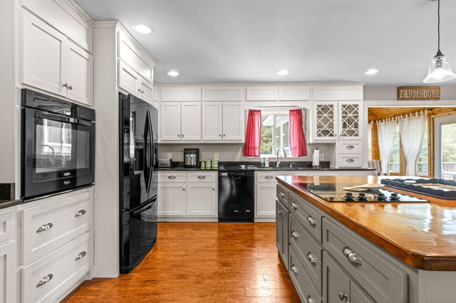 8154 Highway 151, La Fayette, GA 30728