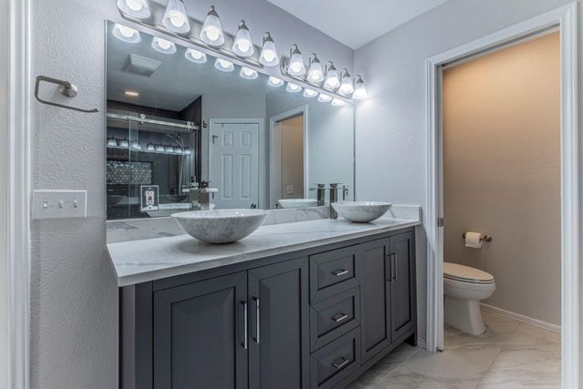 2402 Susan LN, Leander, TX 78641